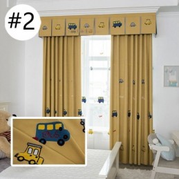 漫画の刺繍入りカーテン。子供部屋にぴったりのオーダーメイドカーテンです。