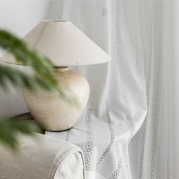 クラシックな幾何学模様の窓用スクリーン、白刺繍オーガンザ、リビングルーム用オーダーメイドカーテン